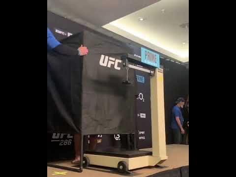 Colby Covington comes in at 170 lbs as the back-up fighter for the #UFC286 main event 👀 #shorts