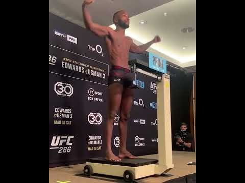Leon Edwards flexes on the scale as he weighs in at 170 lbs ahead of #UFC286 💪 #shorts