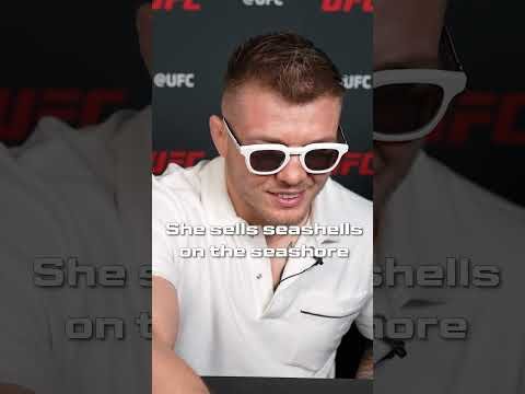 'She sells seashells on the seashore' -Marvin Vettori 🐚