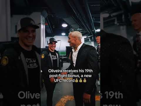 When Oliveira got his post-fight bonus 💰 #UFC289