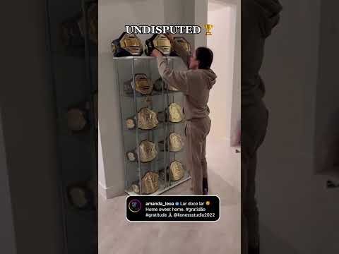 Nunes adds to her trophy case 🏆 (via amanda_leoa/IG)