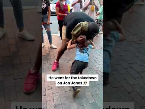 This was wholesome from the heavyweight champ 🙌 (via @bear_archibeque24/IG) | #shorts