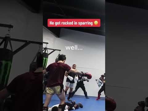 When sparring goes wrong 😲 (via andrew_martinez155/IG)
