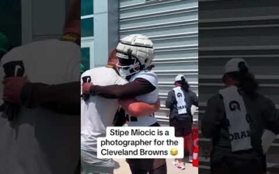 Side quest 📷 (via @ClevelandBrowns/TT)