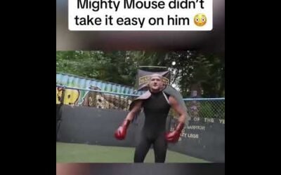 Demetrious Johnson knocked him down with a clean high kick 🦶(via @mighty/IG)