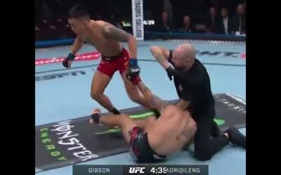 What a right hand 💥 #UFCVancouver