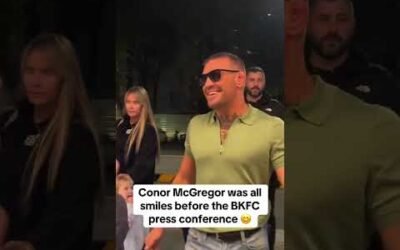 All smiles (via bareknucklefc/TT)
